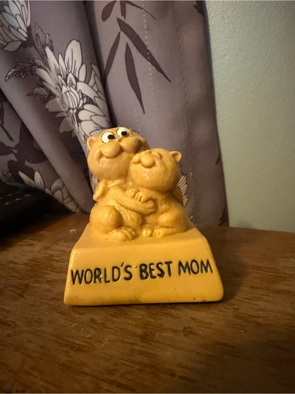 World's Best Mom Yellow  Figurine